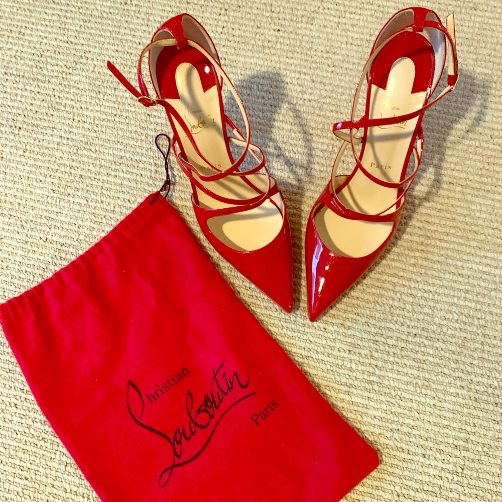 Christian Louboutin Crossfliketa heels